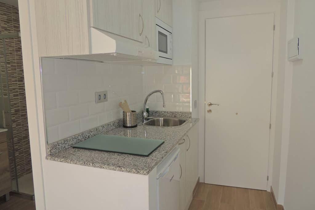 Carihuela Palace Studio 419 Beach - Playa Apartment ตอร์เรโมลิโนส ภายนอก รูปภาพ
